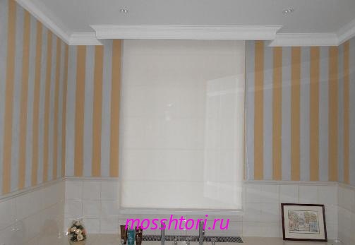 Римская штора для ванной комнаты